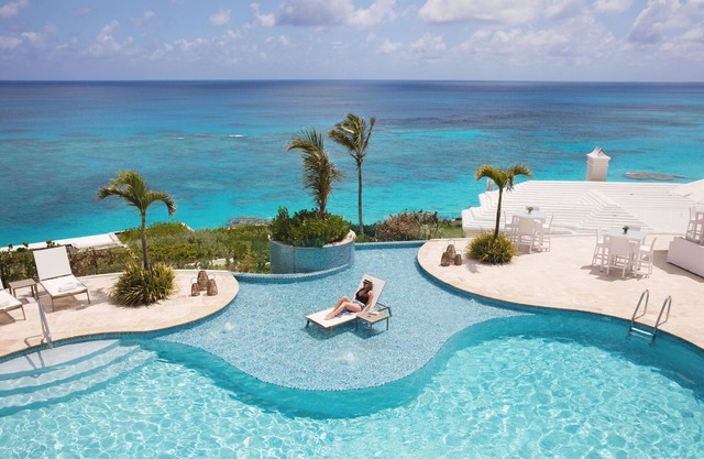 Azura Bermuda
