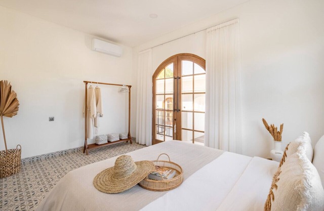 Azure Luxe Boutique Villa in Canggu 11min to FINNS