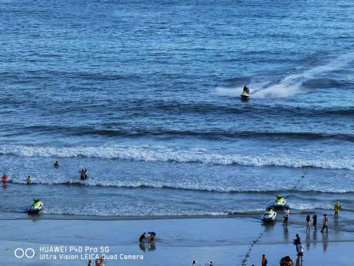 Azure Tide Retreat Holiday Hotel