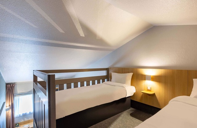 B&B HOTEL CHARTRES Le Forum (1)