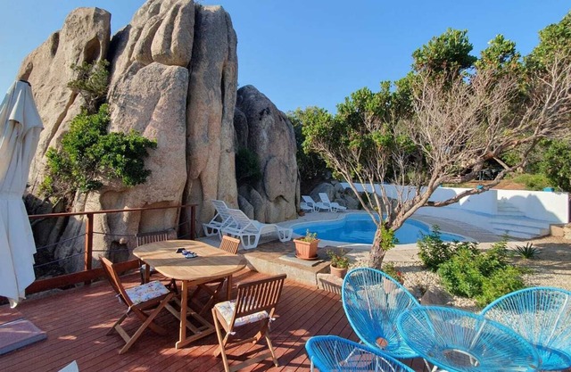 B&B RENA MAJORE - CALA GRANDE room - swimming pool, air conditioning, WIFI, TV
