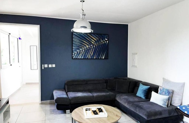 B-D-F, 2 Bedrooms, 5 guests, 1.5 bath, Terrasse