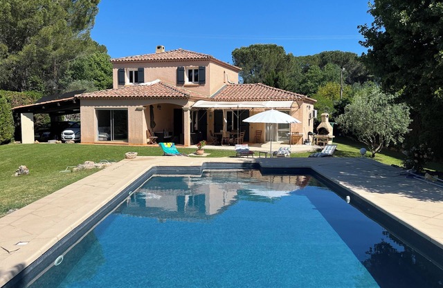 BEAUTIFUL VILLA, PRIVATE SWIMMING POOL, UNDER THE SUN OF PROVENCE, VAR, Provence Verte.