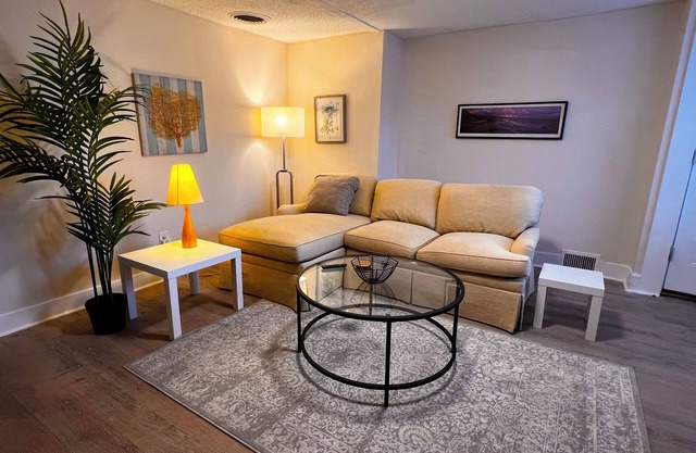 B1- Walk to YALE Hospital 3