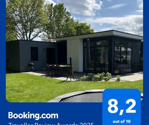 BadHoophuizen 6-per Bungalow Veluwemeer Trampoline