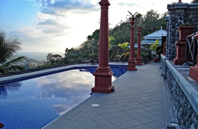 Bahia Encancantada, 8 Bedrooms, Sleeps Up to 24 people! Great Location!