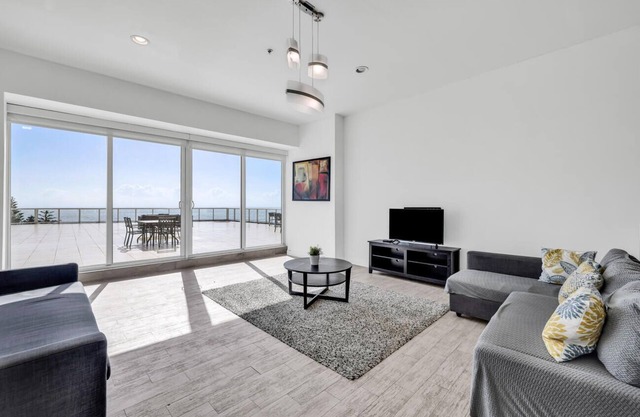Balcony Duplex M11