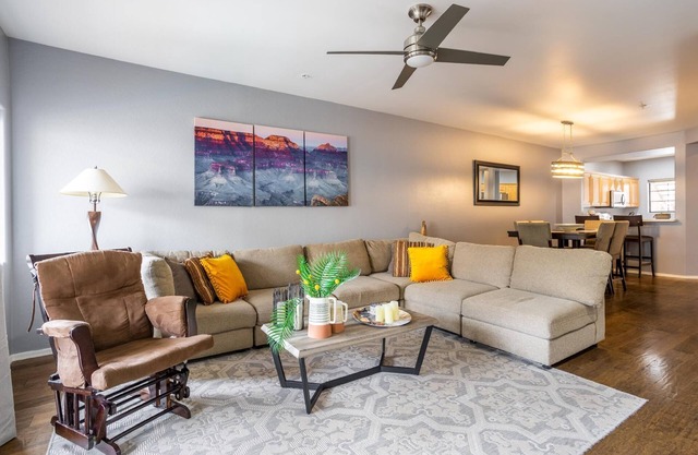 Balcony, Heated Pool, Walk to Silverado Golf