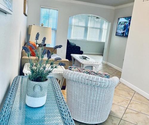 Barefoot Beach Resort in Indian Shores Minutes from Clearwater Beach