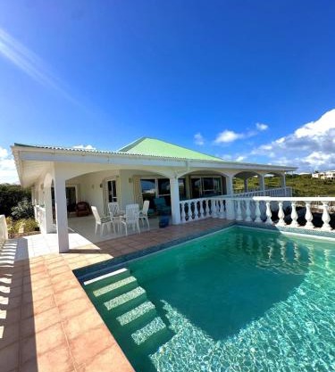 Barefoot Luxury Beach Villa