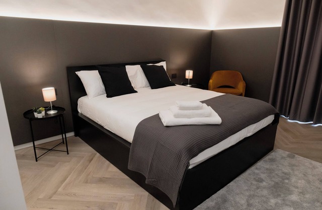 BARNEYS DESIGN APARTMENT