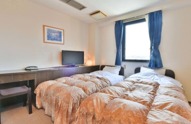 Basic Plan Room only Nonsmoking Twin Room/Suzuka Mie