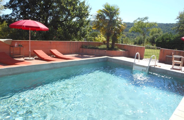 Bastide in Salernes promo 27/07 to 3/08 and 24/08 to 31/08 € 1,395 instead of € 1,600