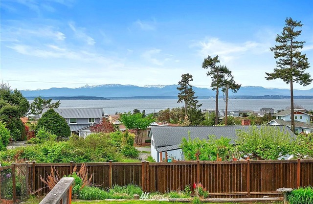 Bay View Gem with Fast WiFi, Deck, Enclosed Yard, & Dogs OK