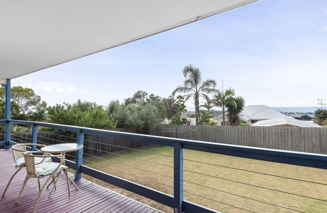 Bay View - Open living with great views