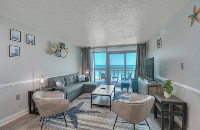 Bay View Resort 604A - 1 Bed/1 Bath Ocean Front Condo - Pools, Lazy River, Hot Tub, & Splash Deck