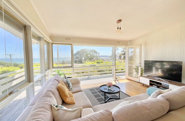BAYSIDE ESCAPE - AMAZING VIEWS OF THE CITY & THE BAYnGREAT FAMILY GETAWAY