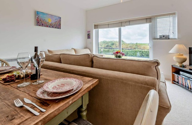 Bayview Apartment - Machynys