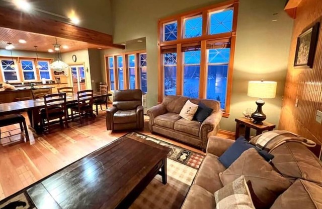 Bayview Beauty close to Silverwood theme Park.