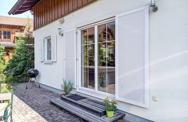 Beautiful private villa for 6 guests with hot tub, WIFI, TV and terrace