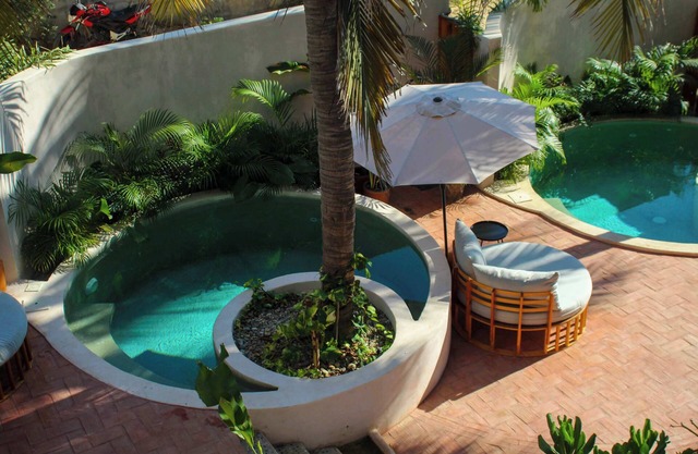 Beach 47 Steps | Pools | Fast Wi-Fi | Hammok