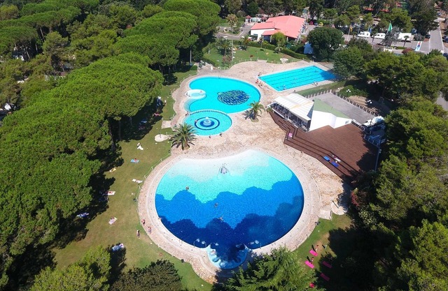 Beach Chalet + Pool & Veranda