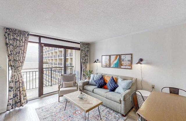 Beach Cove 1215