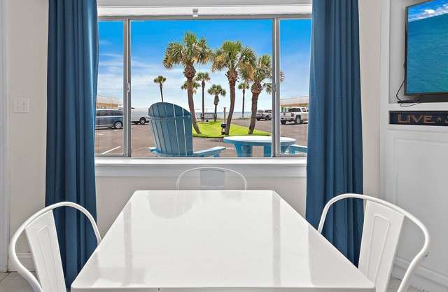 ⚓BEACH FRONT- Beach Chairs Capri by the Gulf 101