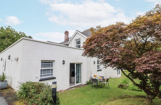 BEACH HIDEAWAY, family friendly, with a garden in Westward Ho!