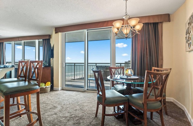 BEACH HIDEAWAY ~ Ocean View ~ Affordable Luxury ~ 1B/1B