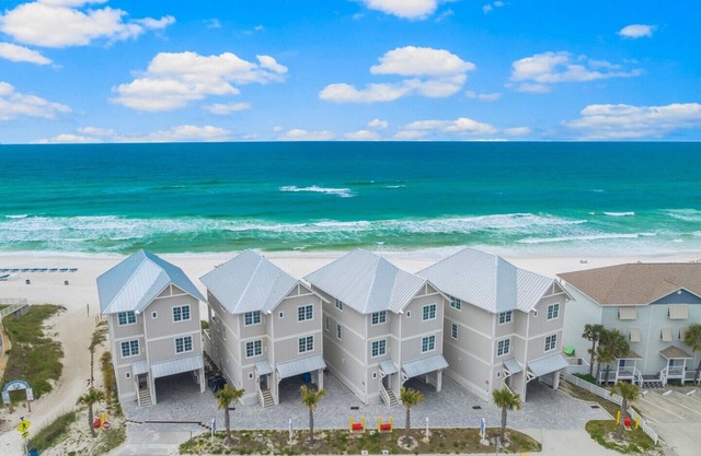 Beach House - Anchors Aweigh and Whale Rested Family
