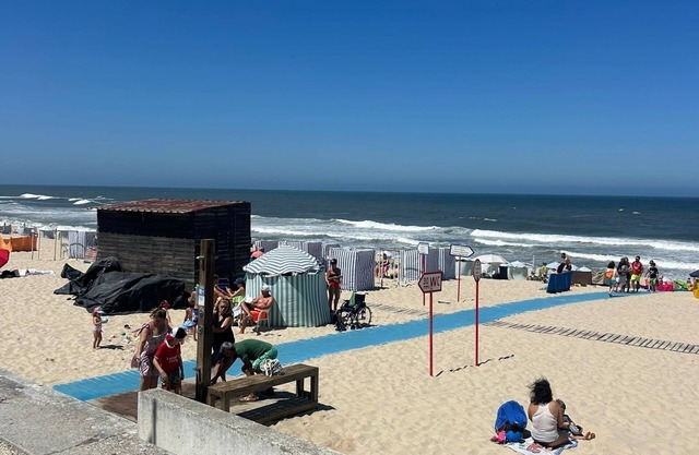 Beach Luxury 3-bedroom apartment with WiFi and AC in pleasant Praia de Mira