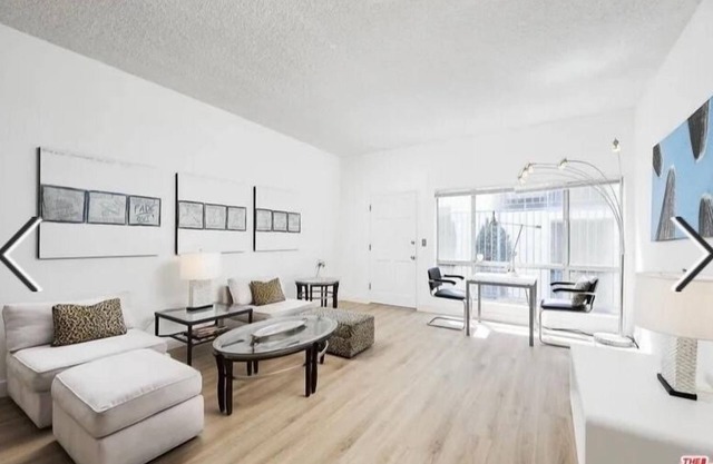 Beach Promenade Hotel Luxury Location