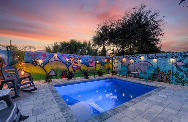 Beach Side “Crabby Paddy", Luxury family retreat 6br 4+ bath w pool+hot tub