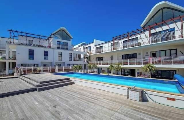 Beach-side, tranquil coastal retreat apartment