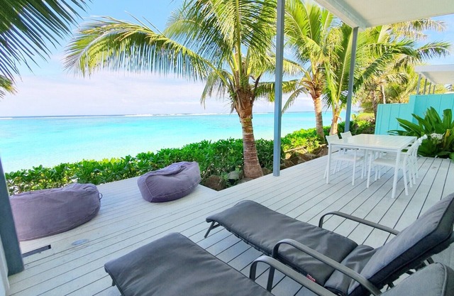 Beach Vibe - Beachfront Luxury Villa