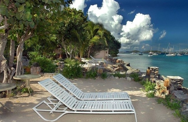 Beach Villa - Island Stone Masterpiece with Pools & Hot Tub