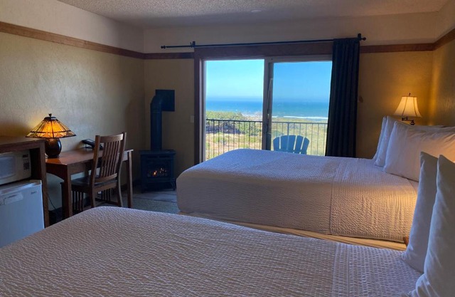 BeachCombers Inn