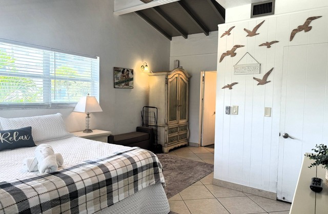 Beachfront Penthouse~Private Deck View~Heated Pool