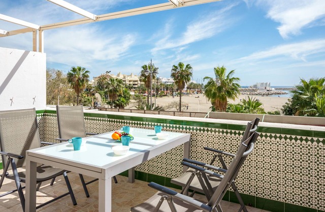 Beachfront in Benalmadena by Costarentals - Ref 70