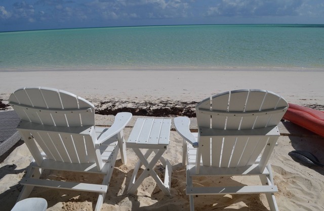 Beachfront large one bedroom studio, adjoining studio can be added to make 2/2.