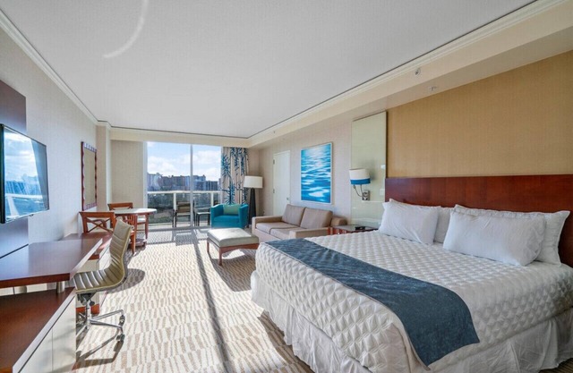 Beachfront Resort Suite w/Amazing Luxe Amenities