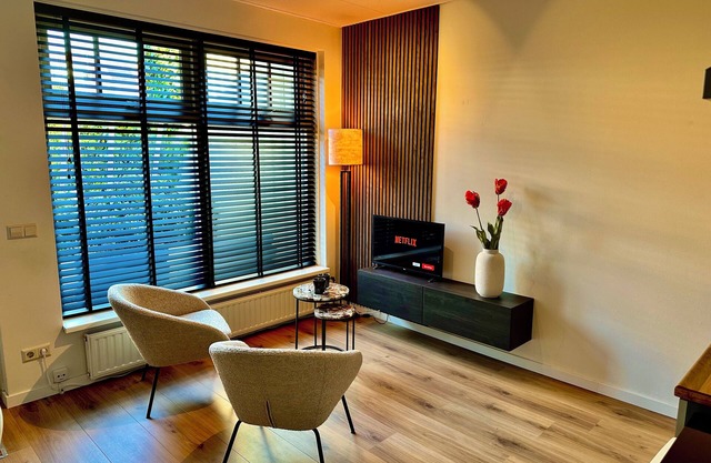 Beachhouse 12 Sea, 5 minute walk to the beach