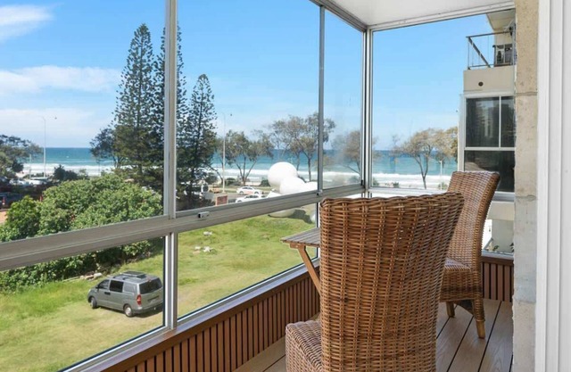 Beachside 2BR Getaway Walk to Sand Netflix