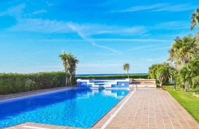 Beachside Luxury