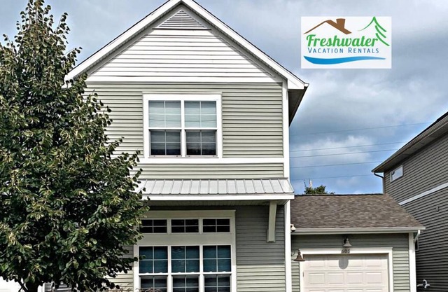 Beachwood Fairway Retreat- Near St. Joseph!