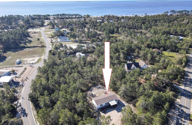 Bearfoot Bay Hideaway 3BR/2BA near Carrabelle Beach