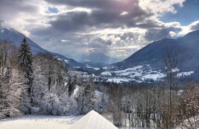 Beau Chalet Rénové, Avec vue Imprenable sur les Montagnes