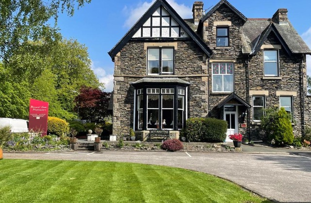 Beaumont Guest House Windermere - Adult Only - Free Car Park & Off Site access to the local Health Centre