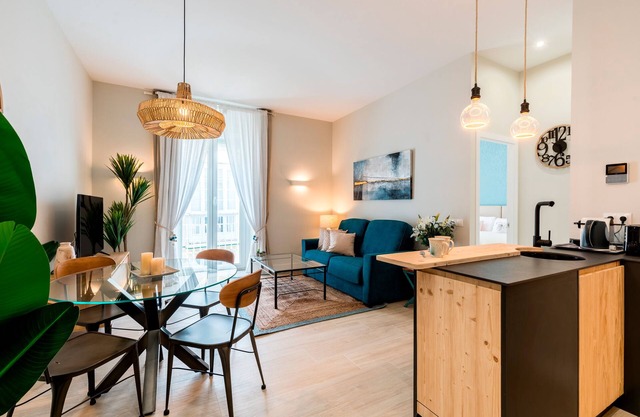 Beautiful 1 bd apartment in the historic center of Cadiz. Sagasta